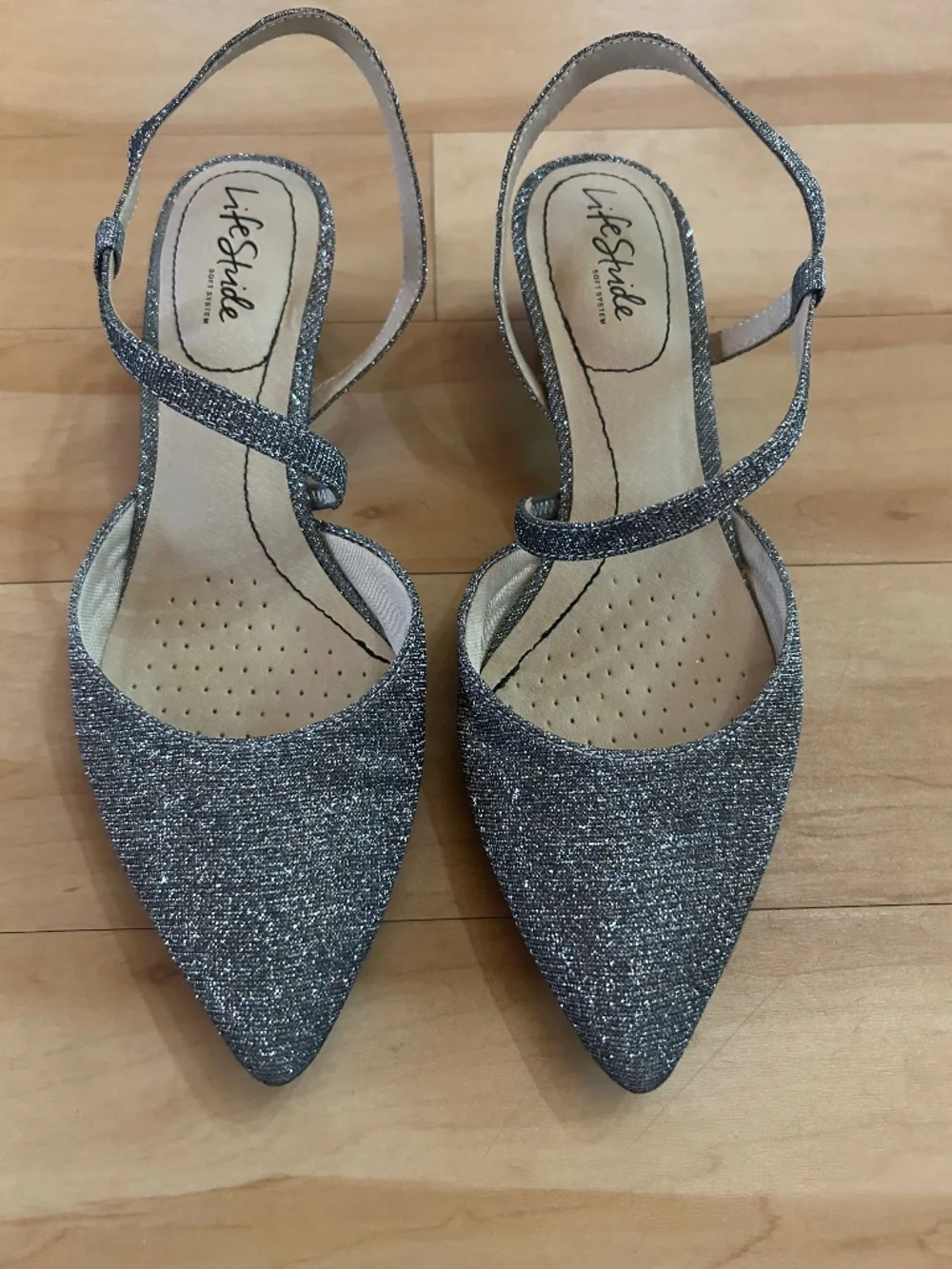 Life Stride Silver Sparkle Evening Shoes Size 8